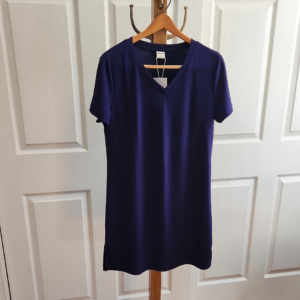 NWT  Rumia Short Sleeve V-Neck Tunic Dress